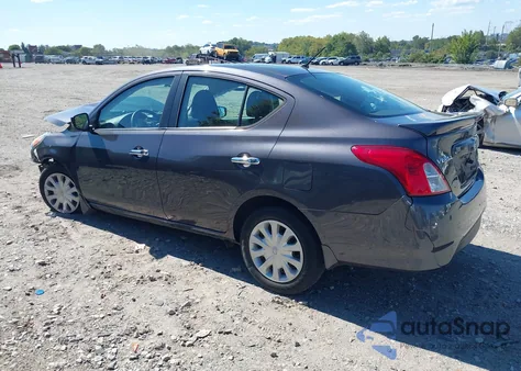 2015 Nissan Versa 1.6 Sv z USA, uszkodzony, nr VIN 3N1CN7AP2FL949549